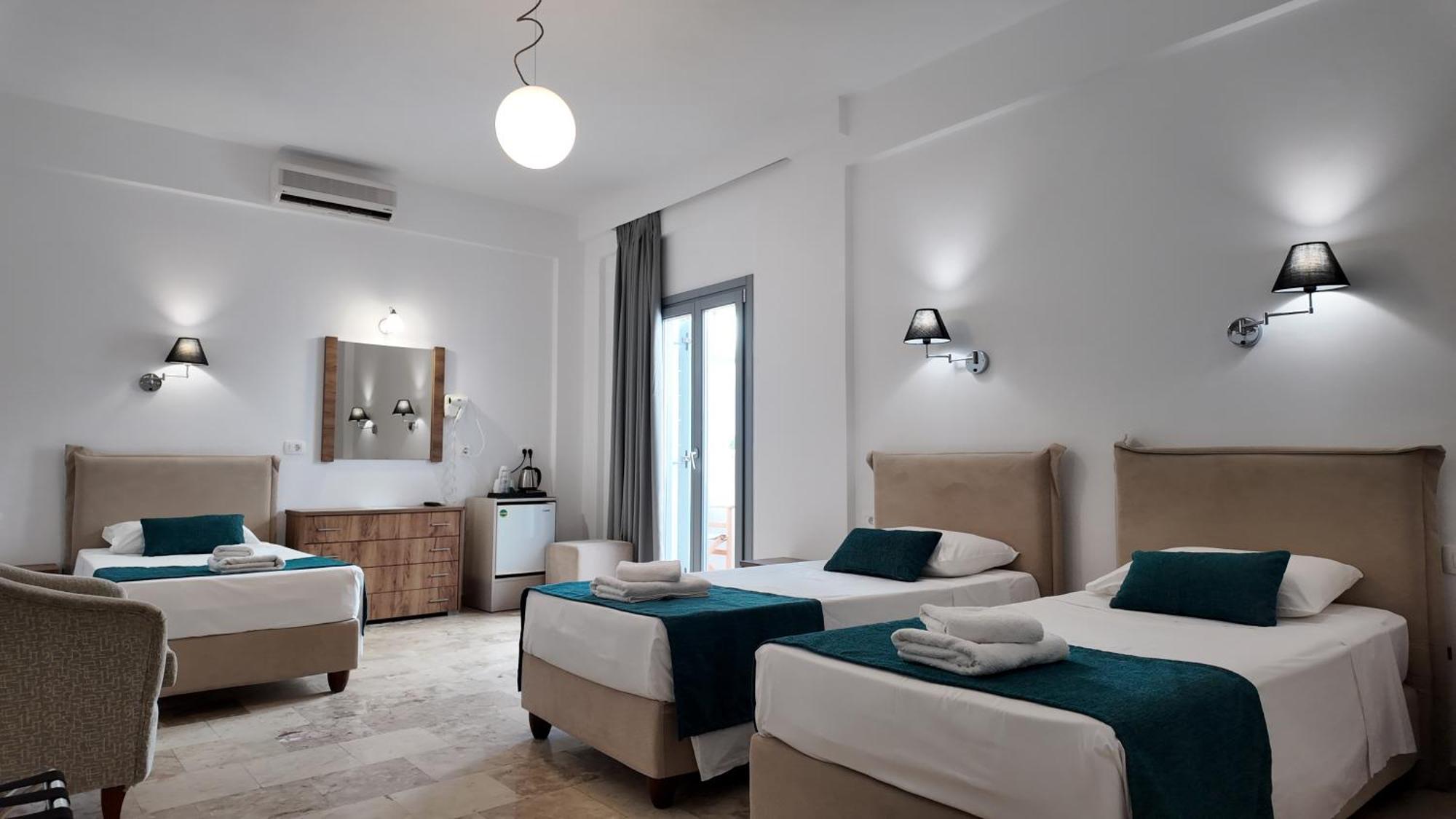 Hotel Marybill Perissa  Buitenkant foto