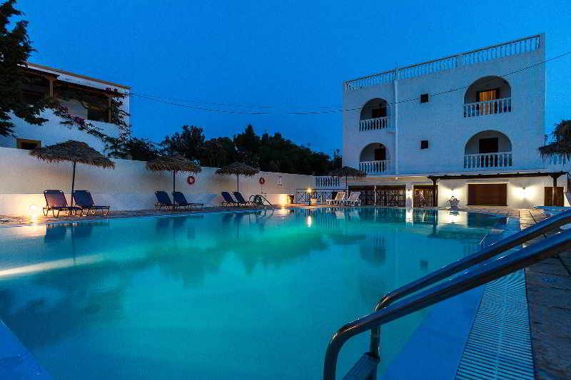Hotel Marybill Perissa  Buitenkant foto